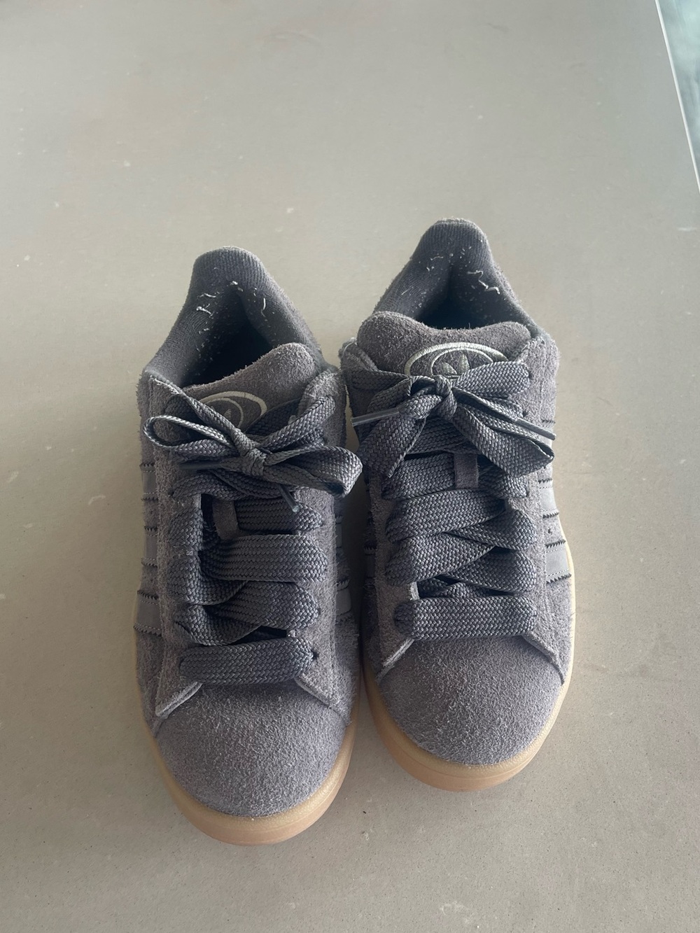 Adidas Sneakers